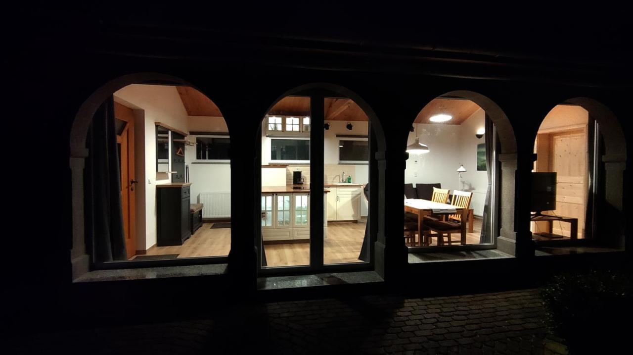 Haus Toskana, Kleines Ferienhaus Im Toskanagarten Bad Sulza Exterior foto